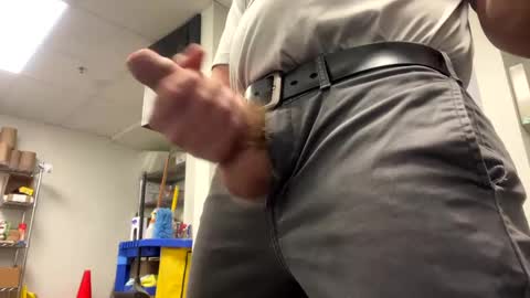 Snapshot of flintstones_rock chatting on December 28, 2024, 5:46 pm flintstones_rock online show from December 28, 2024, 5:46 pm