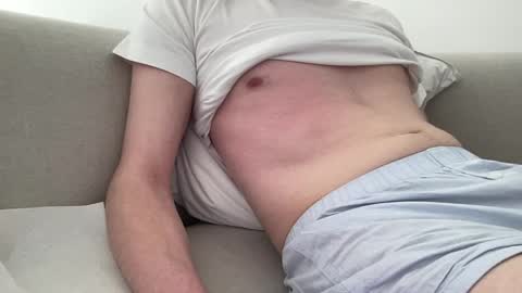 Snapshot of flipi7_ chatting on April 1, 2026, 2:47 pm flipi7_ online show from April 1, 2026, 2:47 pm
