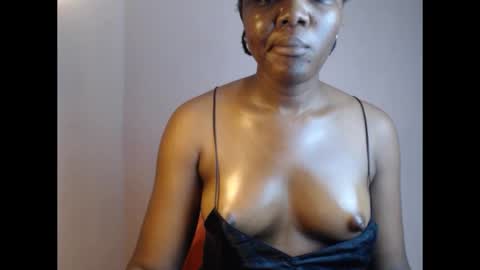 flirtxxdiva online show from November 21, 2025, 6:39 pm