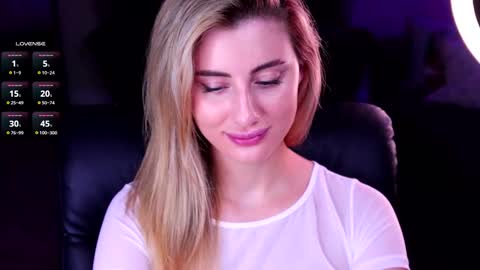 Snapshot of flirty_kitty1 chatting on November 6, 2025, 10:43 pm Elizaveta -Lisa online show from November 6, 2025, 10:43 pm