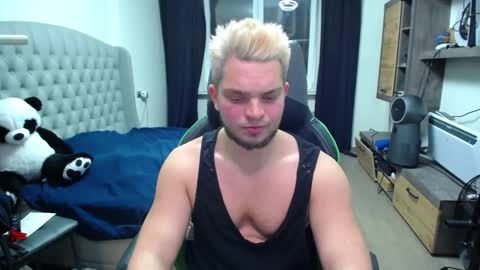 Snapshot of flirty_sugar chatting on November 15, 2025, 6:15 pm Flirty sugar online show from November 15, 2025, 6:15 pm