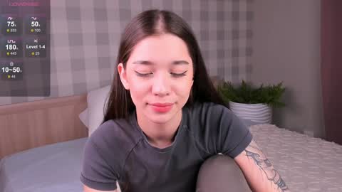 Emely  online show from January 18, 2025, 11:11 pm