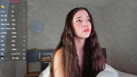 Emely  online show from May 15, 2026, 3:13 am
