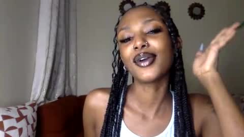 Snapshot of flirtyy_sheery chatting on May 29, 2026, 3:15 am sheery online show from May 29, 2026, 3:15 am
