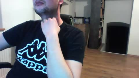 Snapshot of flocki1994 chatting on February 9, 2025, 4:57 am flocki1994 online show from February 9, 2025, 4:57 am