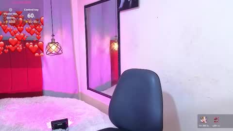 flor_gil online show from March 17, 2026, 3:33 am