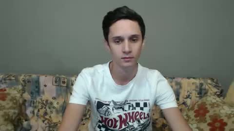 Snapshot of florecharming chatting on October 5, 2025, 4:38 pm Flore online show from October 5, 2025, 4:38 pm