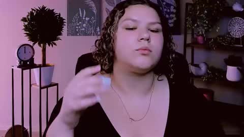 florenceanderson_ online show from September 10, 2025, 9:09 am