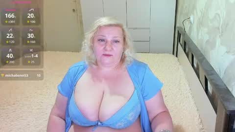 Snapshot of florissia chatting on May 5, 2026, 8:28 pm Florissia online show from May 5, 2026, 8:28 pm