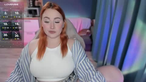 Snapshot of flower_camellia chatting on January 14, 2025, 8:37 pm Camelia online show from January 14, 2025, 8:37 pm