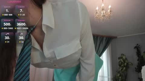 Nicole online show from January 16, 2026, 2:37 am