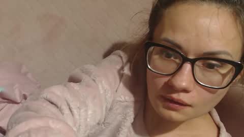 say meow and send tip  online show from October 31, 2025, 7:26 pm