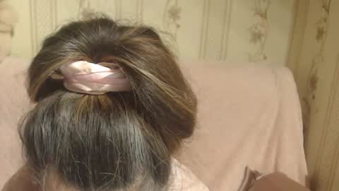 say meow and send tip  online show from February 2, 2026, 6:17 pm