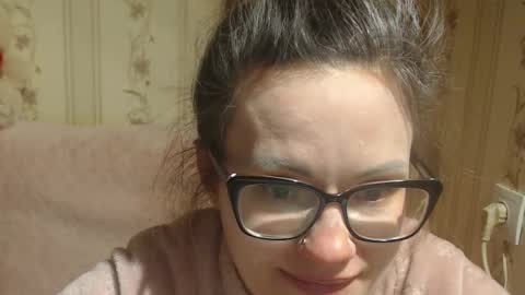 say meow and send tip  online show from February 10, 2026, 7:07 pm