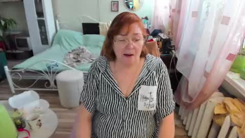 Snapshot of flowerlover8 chatting on February 7, 2026, 8:29 am Flowerlower online show from February 7, 2026, 8:29 am