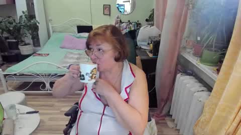 Snapshot of flowerlover8 chatting on February 13, 2026, 6:48 pm Flowerlower online show from February 13, 2026, 6:48 pm