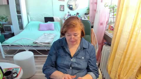 Snapshot of flowerlover8 chatting on February 18, 2026, 7:26 am Flowerlower online show from February 18, 2026, 7:26 am