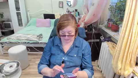 Snapshot of flowerlover8 chatting on February 28, 2026, 3:13 pm Flowerlower online show from February 28, 2026, 3:13 pm