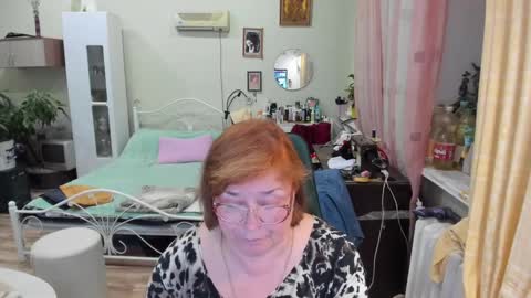 Flowerlower online show from May 22, 2026, 7:41 pm