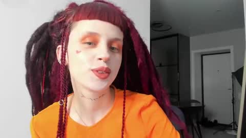 Flower online show from March 3, 2025, 3:42 pm