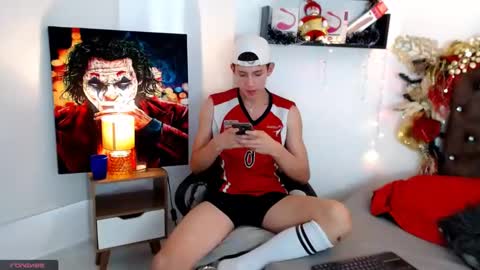 flowers109 online show from December 24, 2024, 8:38 pm