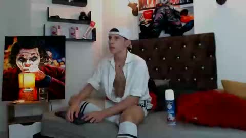 flowers109 online show from January 13, 2025, 9:09 pm