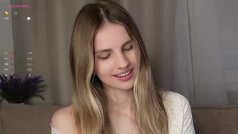 Snapshot of fluffy_angel chatting on November 26, 2025, 4:41 pm Adeline online show from November 26, 2025, 4:41 pm