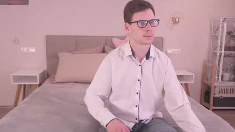 Snapshot of fluffy_hat chatting on February 10, 2026, 1:59 pm Fluffy and Krut online show from February 10, 2026, 1:59 pm