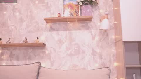 Snapshot of fluffy_hat chatting on February 20, 2026, 3:23 pm Fluffy and Krut online show from February 20, 2026, 3:23 pm