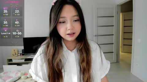Snapshot of fluffy_rose chatting on May 7, 2026, 4:07 am Rose online show from May 7, 2026, 4:07 am