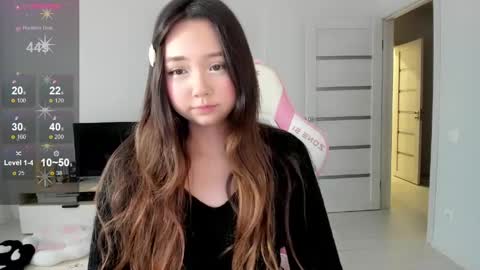 Snapshot of fluffy_rose chatting on May 21, 2026, 3:02 am Rose online show from May 21, 2026, 3:02 am