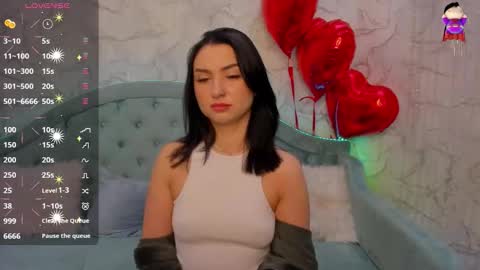 Lina online show from February 7, 2026, 11:52 pm