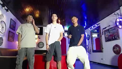 Snapshot of flyckers chatting on March 1, 2026, 7:27 pm flyckers online show from March 1, 2026, 7:27 pm