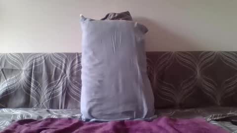 Snapshot of flylen chatting on September 19, 2025, 9:22 am flylen online show from September 19, 2025, 9:22 am