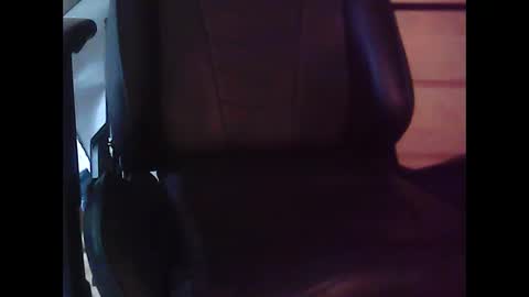 Hooz2no online show from September 23, 2025, 7:17 pm