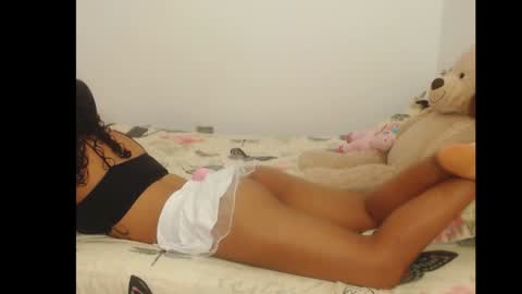 Snapshot of forbidden_games__ chatting on January 3, 2025, 1:59 am emely and felix online show from January 3, 2025, 1:59 am