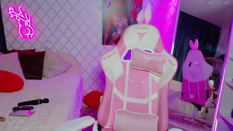 Lily online show from July 23, 2026, 1:58 am