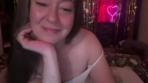 Snapshot of found_me chatting on May 12, 2026, 3:47 am found_me online show from May 12, 2026, 3:47 am