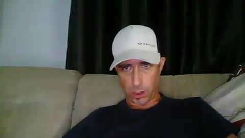 fouraide42 online show from September 20, 2025, 2:23 am