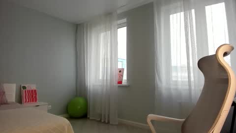 Kira online show from September 16, 2025, 1:17 am