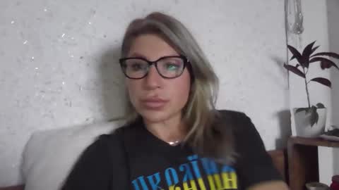 Snapshot of fox_red_lady7 chatting on January 10, 2026, 12:51 pm fox_red_lady7 online show from January 10, 2026, 12:51 pm