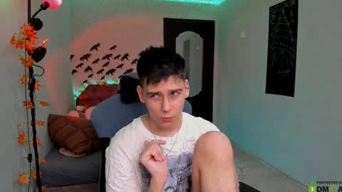 Foxicfu online show from December 3, 2024, 5:01 pm