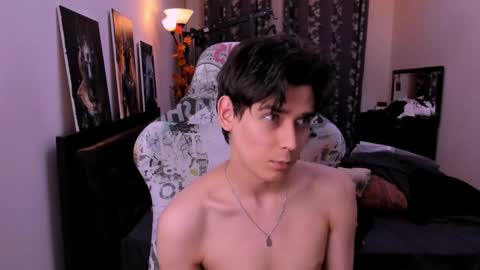 Foxicfu online show from April 22, 2026, 3:46 pm