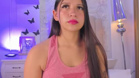 Foxy online show from April 9, 2026, 7:41 pm