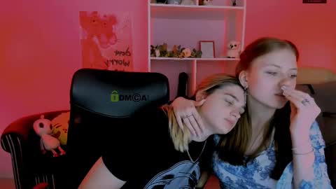 foxy_tease_ online show from September 12, 2025, 7:03 pm