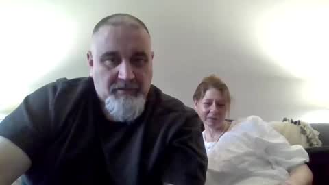 foxyfang online show from January 31, 2025, 6:14 pm