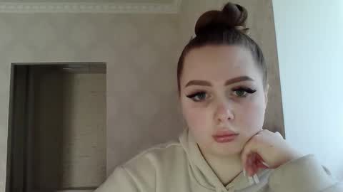 Snapshot of foxyflaree chatting on February 2, 2026, 1:10 pm Alice online show from February 2, 2026, 1:10 pm