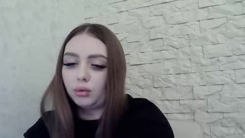 Snapshot of foxyflaree chatting on February 3, 2026, 4:12 pm Alice online show from February 3, 2026, 4:12 pm