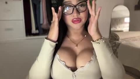 Snapshot of foxyluscious chatting on February 12, 2026, 7:14 am Ms Celeste Anne online show from February 12, 2026, 7:14 am