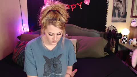 Mallory Koxx online show from March 1, 2025, 8:02 am